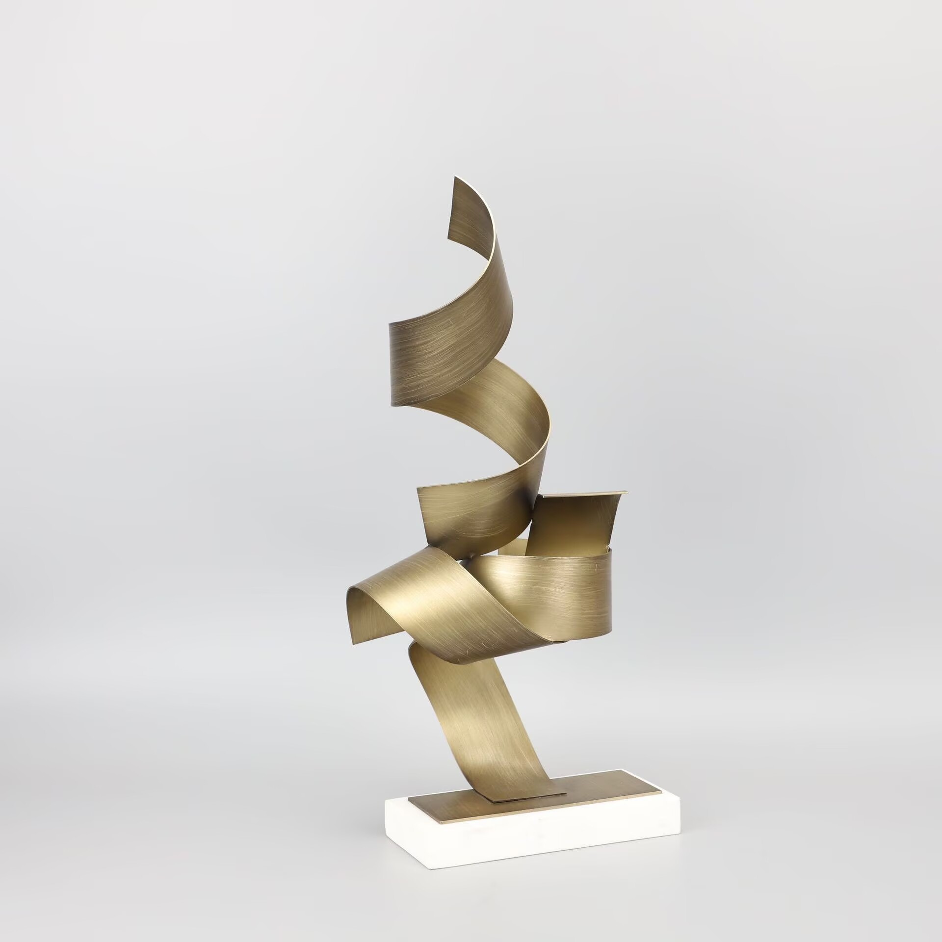 Patung Figur Lari Nordik Moder - Lighting Decor Inc ulasan dan harga